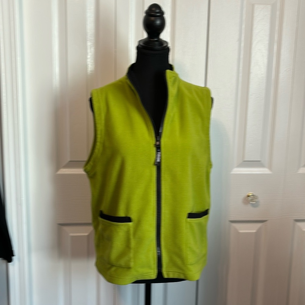 Fleece Vest in Green - size M